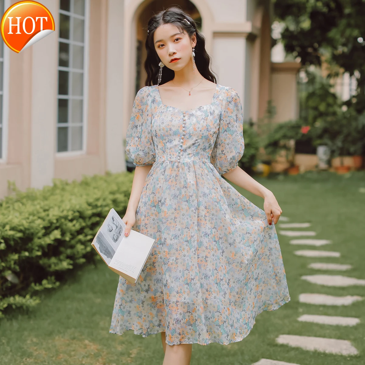 

Dress women's summer 2021 new style temperament goddess fan Fang collar waist slim Chiffon bubble sleeve floral long skirt
