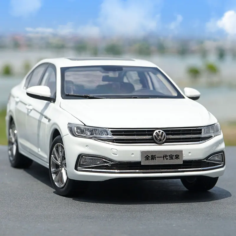 Масштаб 1:18 VW Volkswagen BORA 2019 металлическая литая модель автомобиля с небольшим