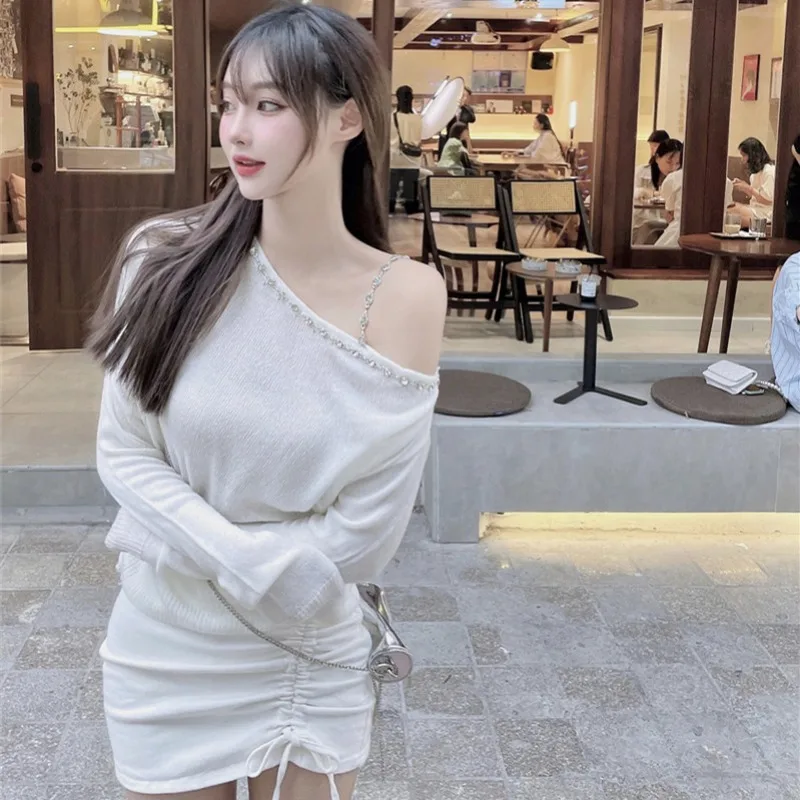 

Chain White Skew Collar Loose Long Sleeve Top T Shirt for Women Korean Fashion Clothing Early Autumn New Ins Aesthetic Clothes
