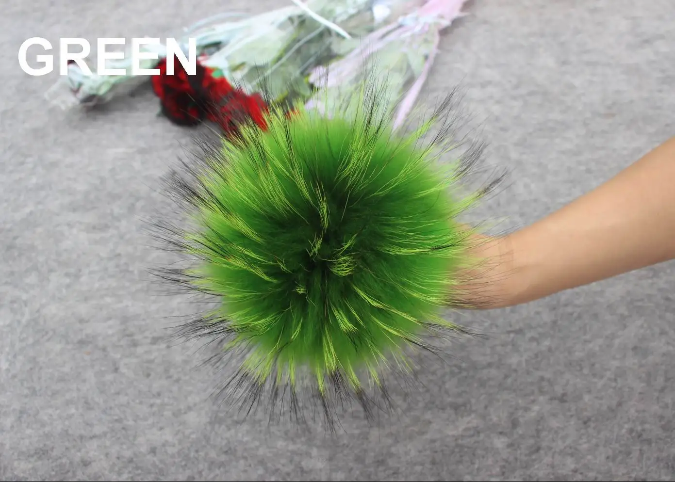 apple green 15 шт./партия, цена, настоящий шарик из меха енота, 14 см, помпон из натурального меха для женщин, Детские Зимние шапочки, помпоны DIY - Цвет: apple green