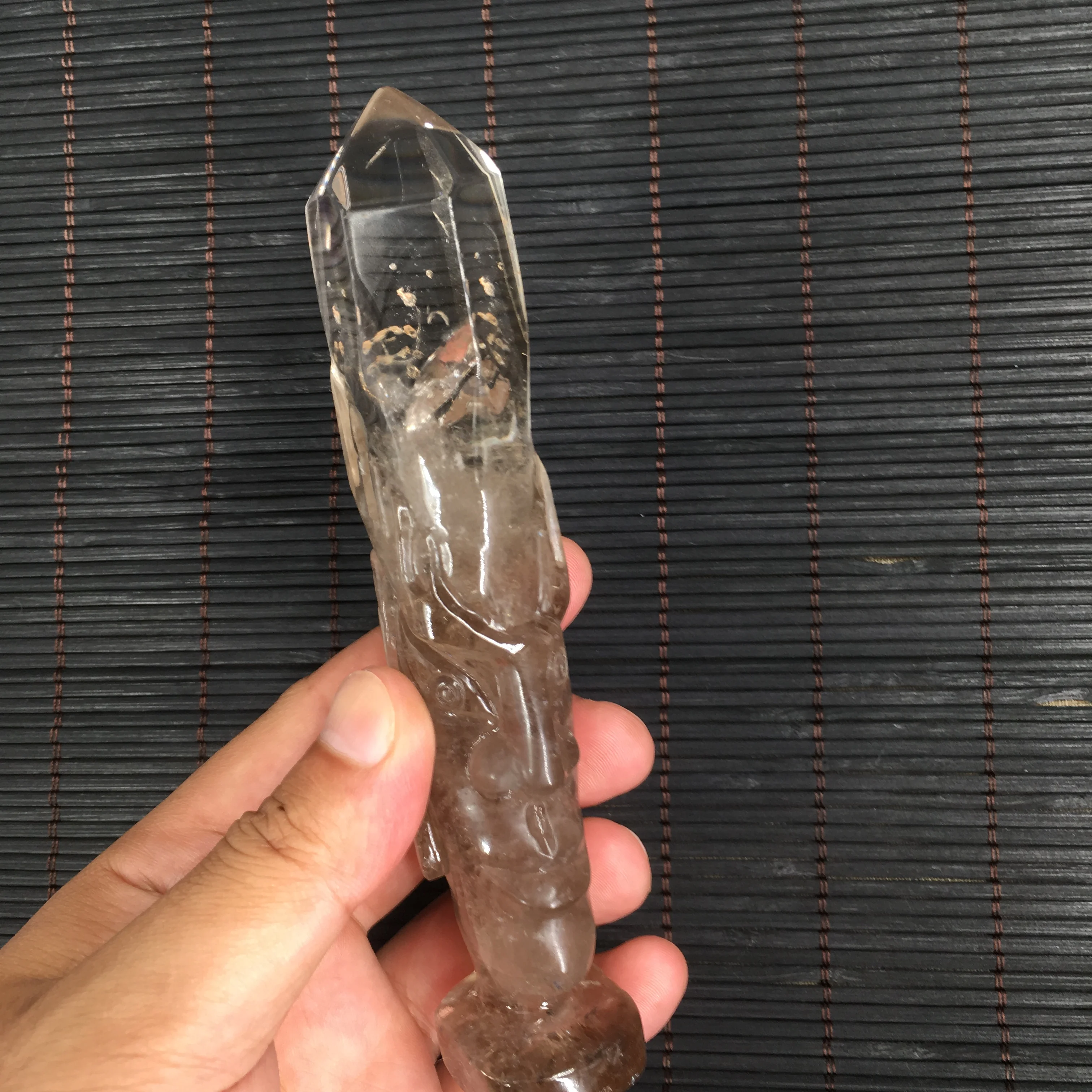 Натуральный кварцевый кристалл резной Бог богатства T1432 | Дом и сад