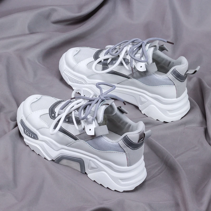 

Women's Chunky Sneakers 2020 Fashion Women Platform Shoes Lace Up Breathable Air Vulcanize Shoes Women Female Trainers Dad Shoes
