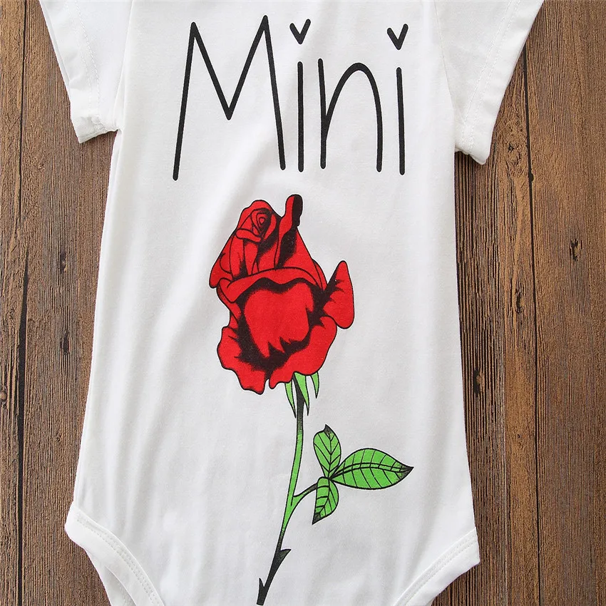 LILIGIRL/футболка с принтом розы для мамы и дочки одежда для мамы и меня одинаковые комплекты для семьи платья для мамы и ребенка