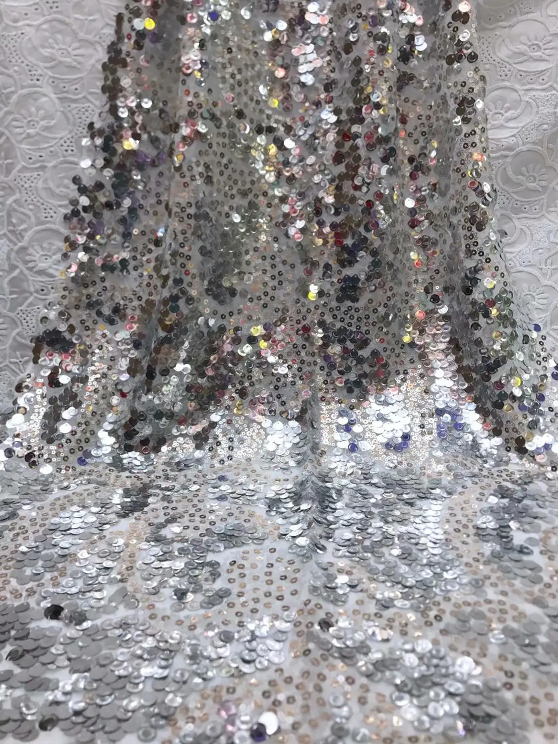 Горячая продажа отправить 3D блесток вышивка нигерийское Гипюровое платье тюль