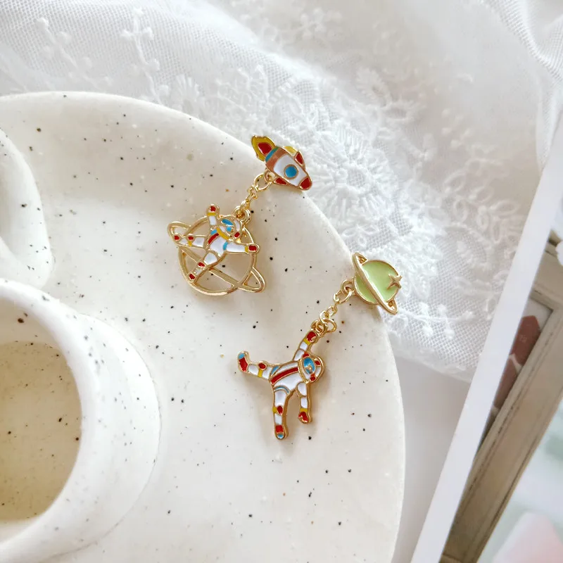 XQ новые женские серьги из сплава асимметричный космический корабль длинные с