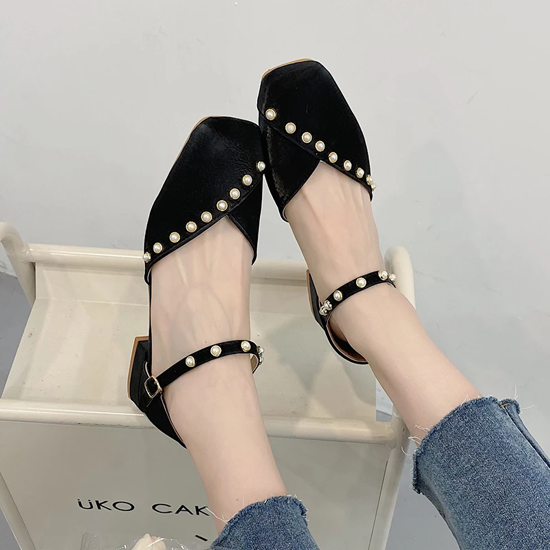 

Female Sandal Block Heels Fashion Womens Shoes 2021 All-Match Buckle Strap Med Girls Pearl Chunky Luxury Beige Closed Clogs New