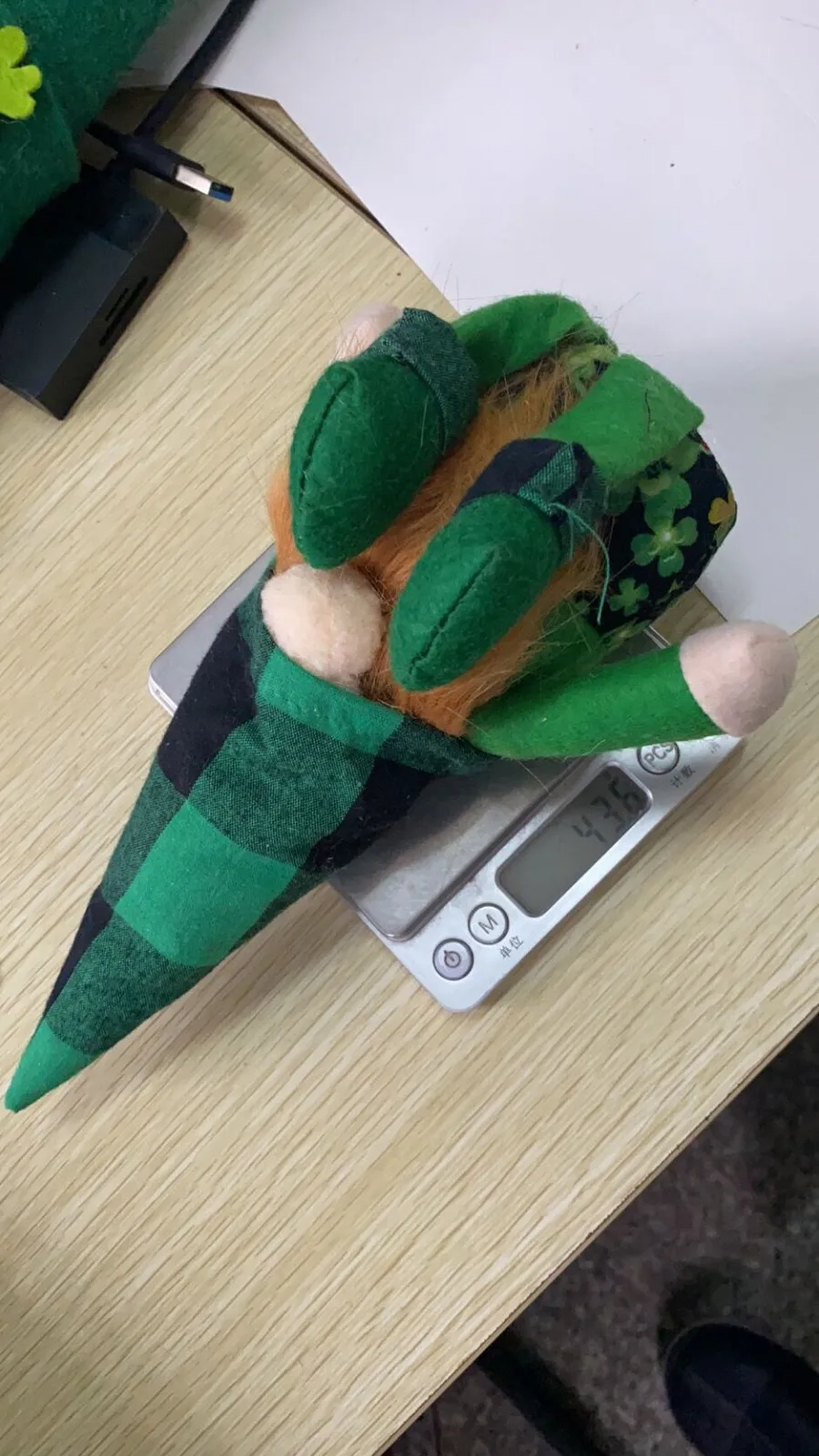 Зеленый карликовые Безликий куклы украшения ко Дню Святого Патрика Спальня