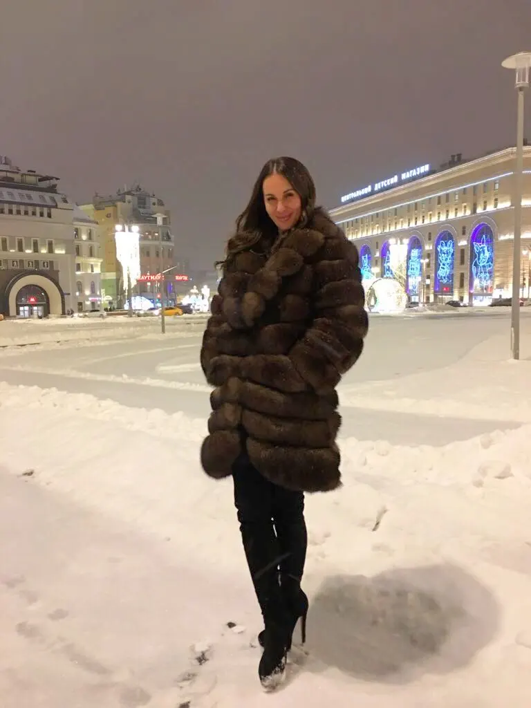 Новое поступление, шуба из натурального Лисьего меха с большим отложным воротником, натуральный мех, пальто для женщин, Лисий мех, длинная куртка, настоящая Роскошная FC-067