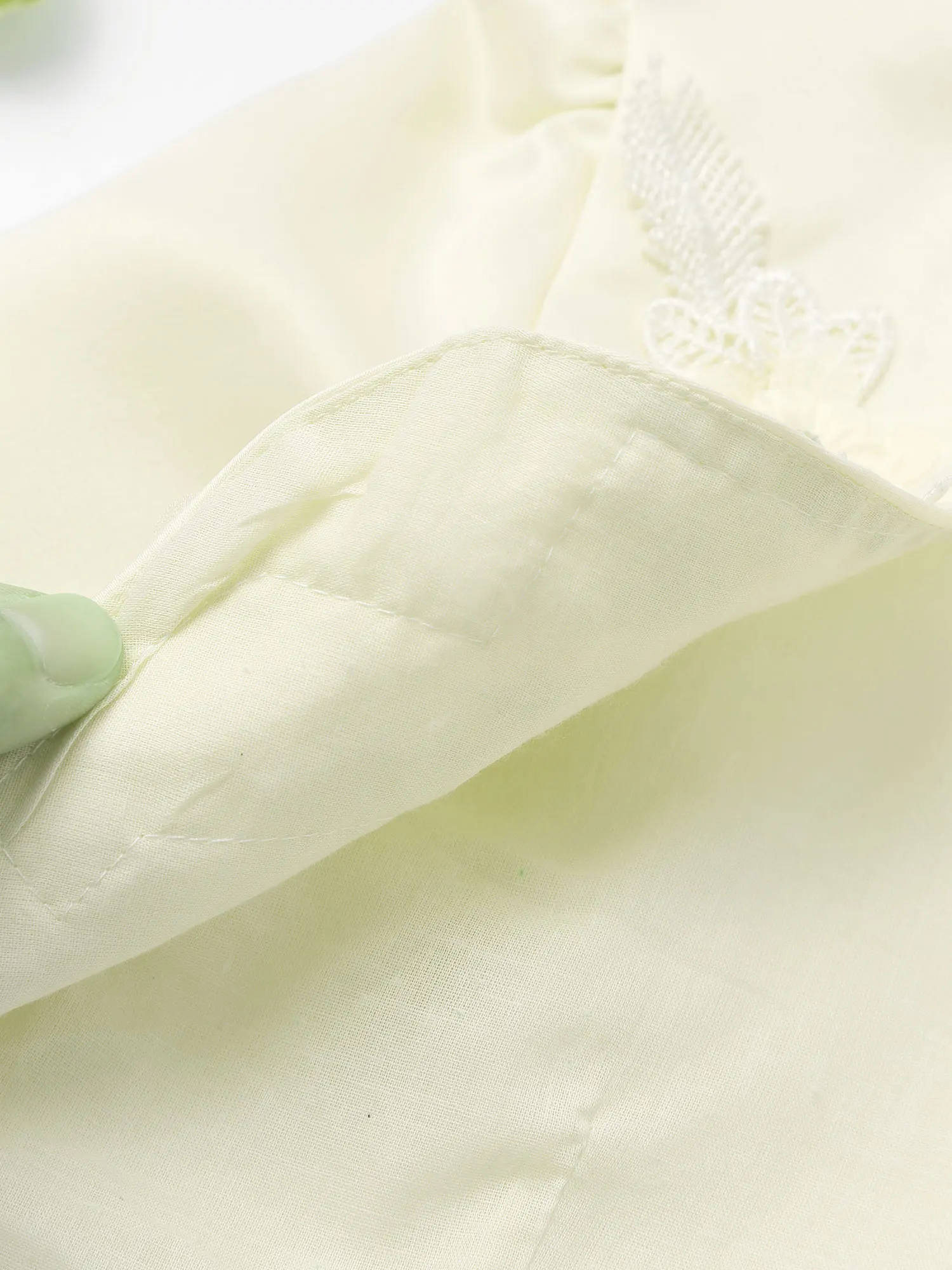 

Kids Girls Bolero Jacket Long Sleeve Embroidered Flowers Coat Poncho Capelet Wrap Outerwear Coats for Weeding Dress Party Dress