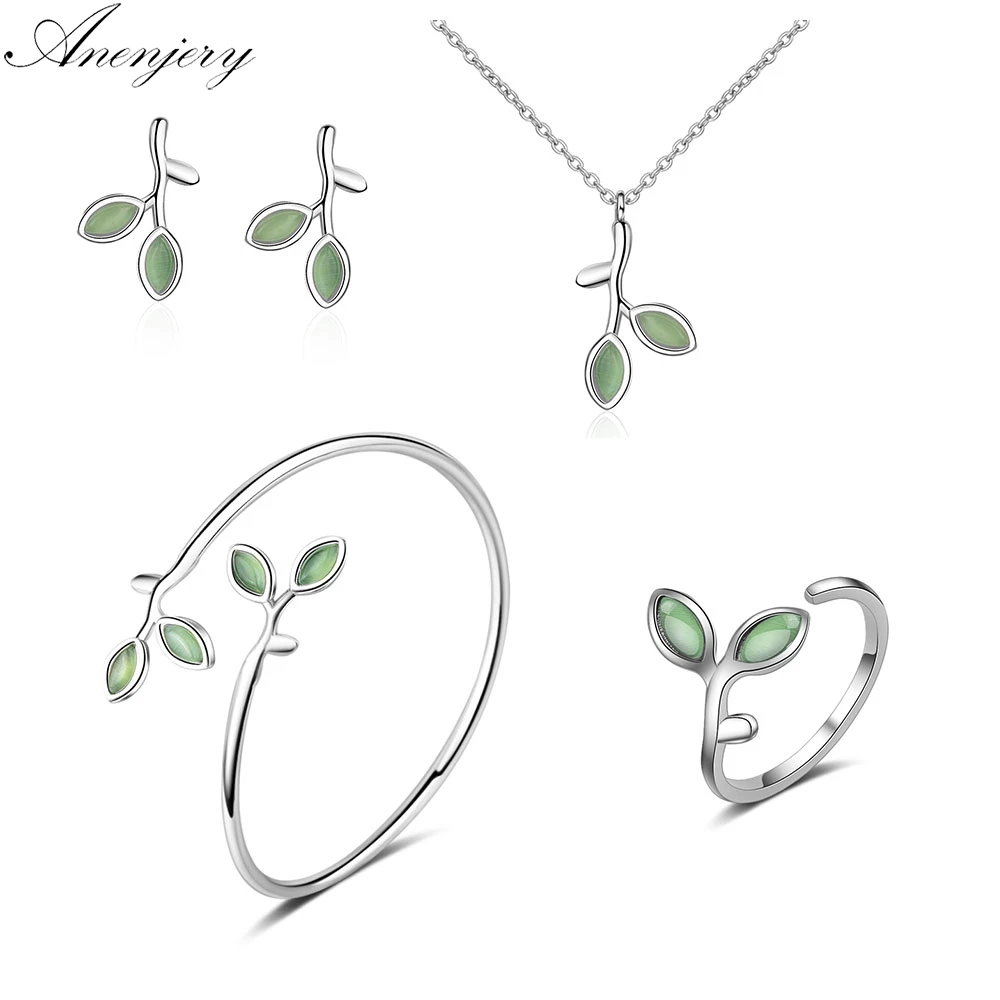 

Женский ювелирный комплект из кольца, кольца, ожерелья и браслета