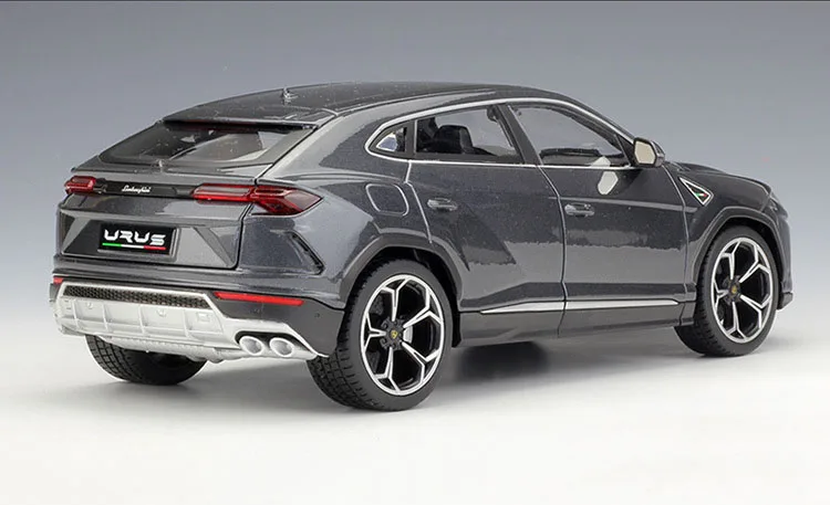 Bburago литая модель автомобиля 1:18 SUV Urus внедорожный металлический сплав Высокая имитационная машина с базой Игрушки для мальчиков подарки для мальчиков
