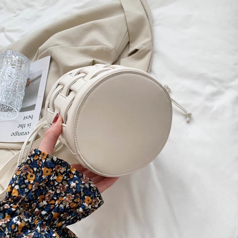 

French net red envelope messenger bag female wild ins mini bucket bag exquisite, unique, convenient classic