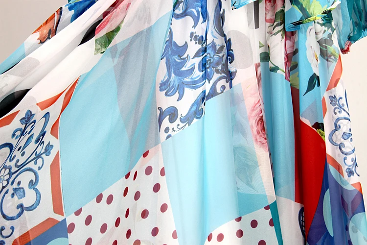 Женское шифоновое платье-миди с бантом на воротнике трапециевидного силуэта -