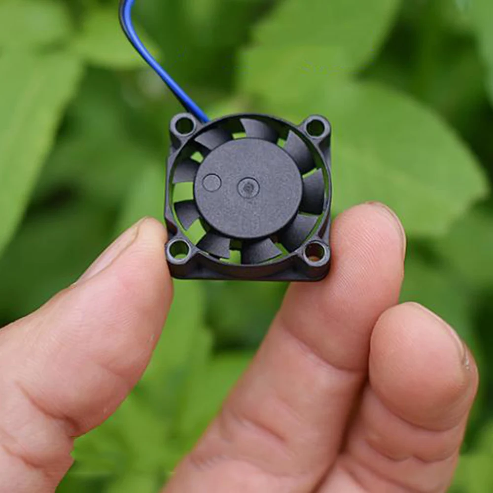 Ультра миниатюрный бесщеточный вентилятор постоянного тока 5 в 6 бесшумный