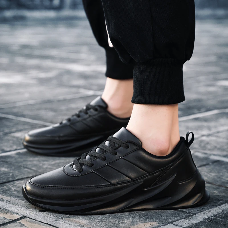 Качественный комплект из двух предметов для мужчин повседневная обувь удобные