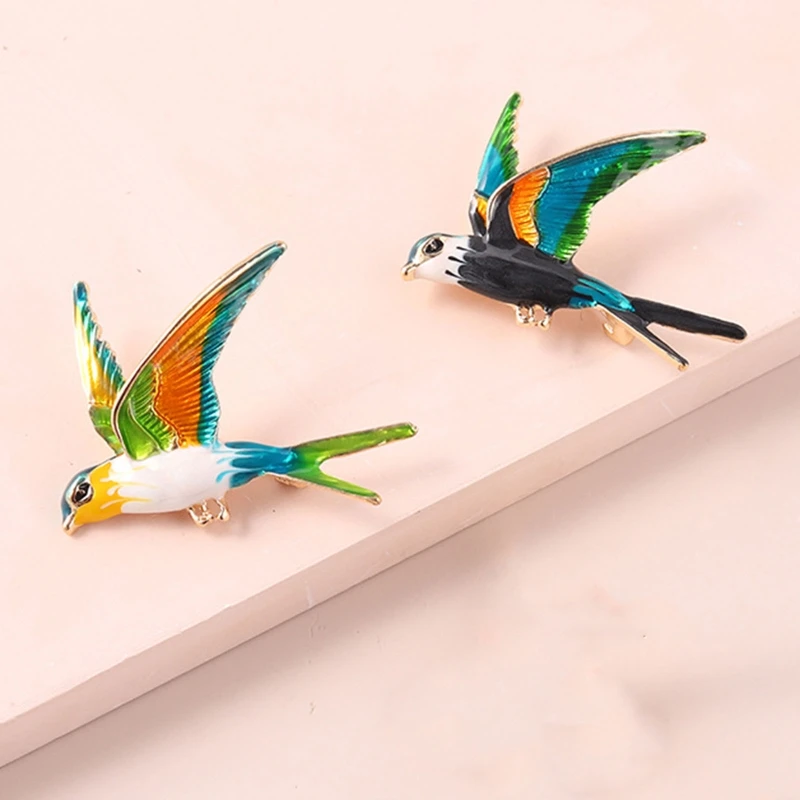 

Swallow Colorful Bird Shape Corsage Bird Brooches Pins Jewelry for Woman Kids Holiday Xmas Gift Party Custom Supply