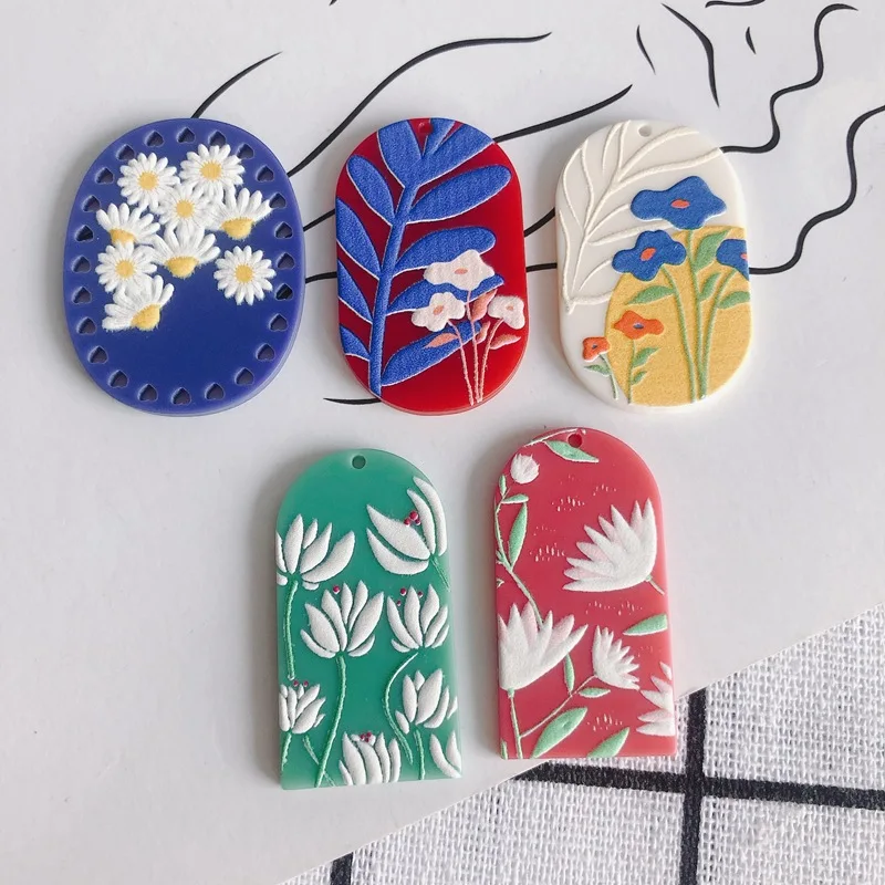 

DIY Jewelry Accessories Fresh Acrylic Acetic Acid Embossed Printing Pattern Flower Geometry Necklace Pendant Charms 30pcs