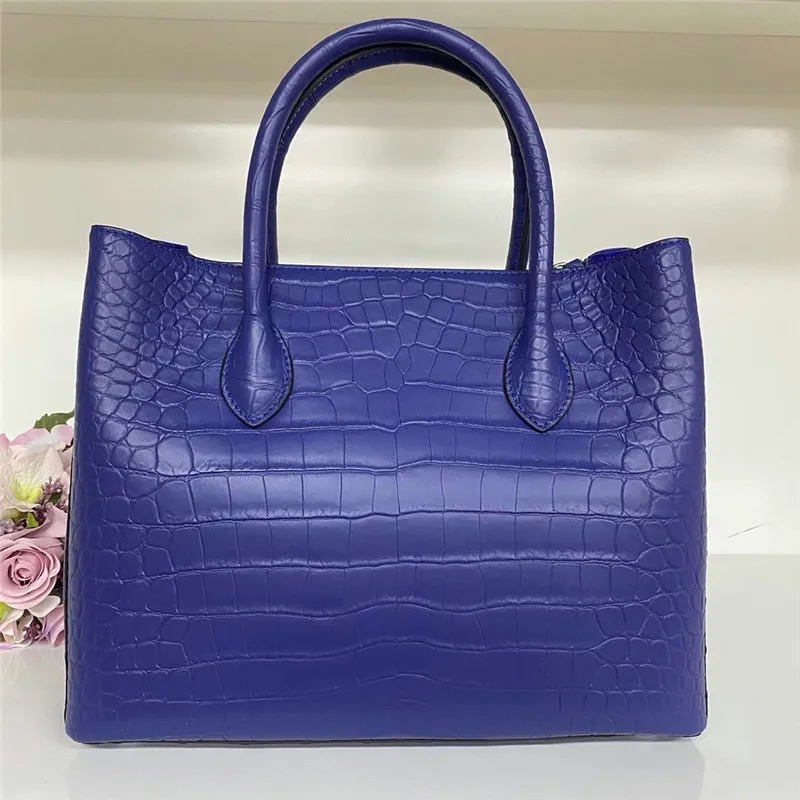 Рисунок 3 - Женская сумка-тоут из натуральной