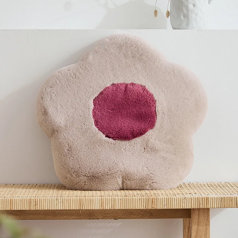 Милая мягкая меховая плюшевая подушка в форме яйца и цветка теплая на сиденье