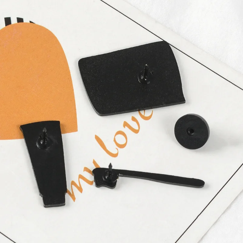 Зубная паста зубная щетка эмалированная заколка расписание брошь на рюкзак