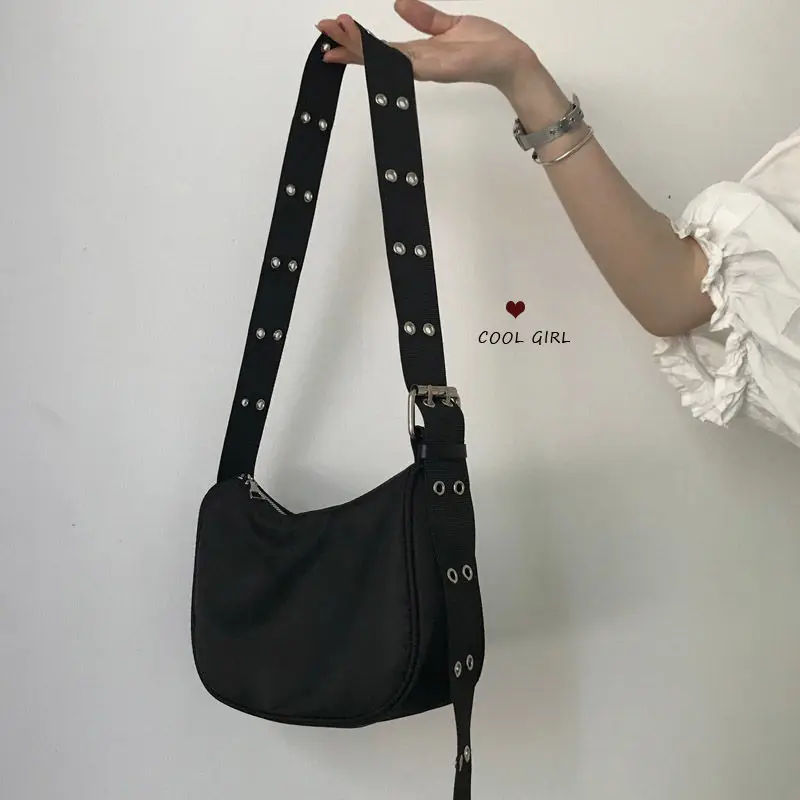 

Bag Ladies 2021 Double Row Needle Button Nylon Cloth Women Bag Retro Brand Design Fashionable Student One Shoulder Messenger Bag