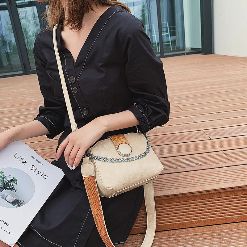 Новинка 2019 года Сумка с цепочкой и широким поясом из мягкой кожи в стиле ретро