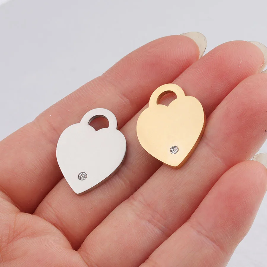 Нержавеющая сталь мини Шарм в виде сердца стразы металлическая бирка форме