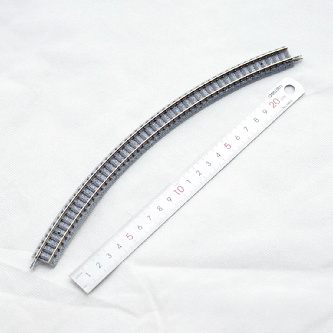 

8pcs 1:160 Train Track Model 1122 C317-45 Curved Track of 9mm Track Gauge for N-scale