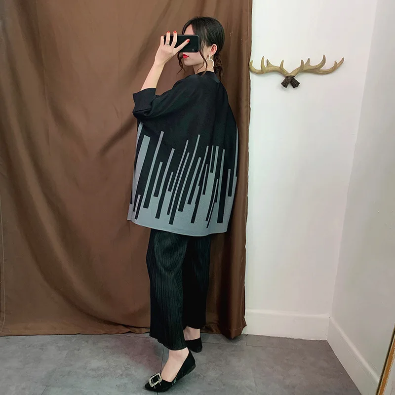 Женский свободный пуловер LANMREM плиссированный с воротником лодочкой и рукавом летучая мышь большого