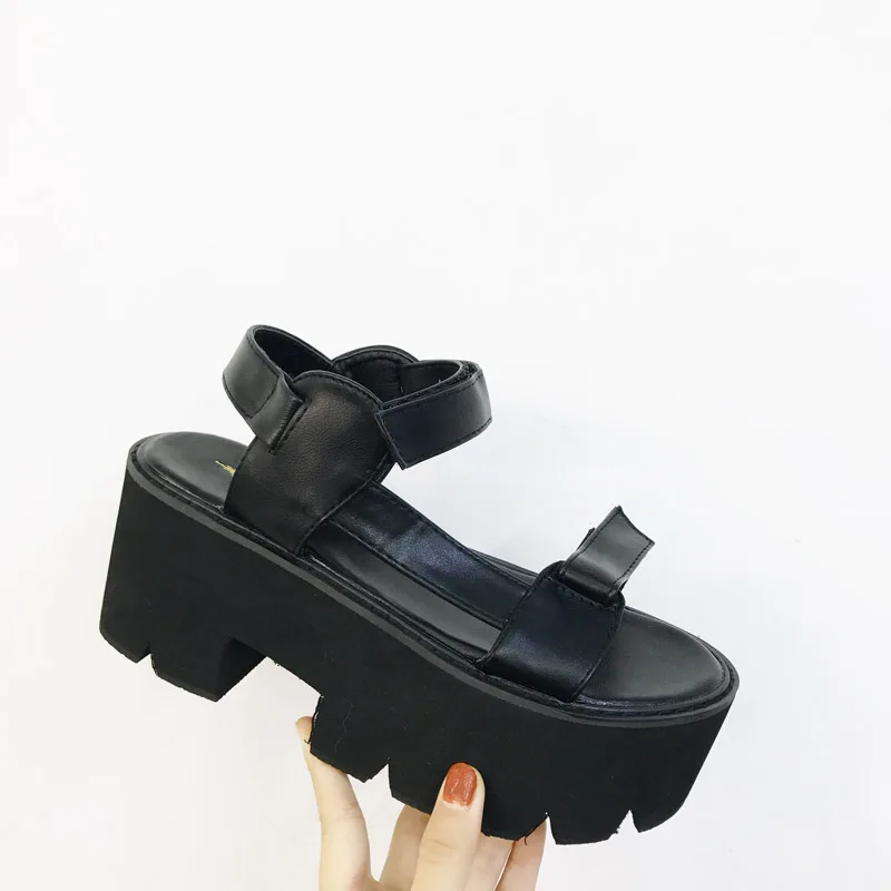 Сандалии женские в готическом стиле босоножки на толстой платформе квадратный