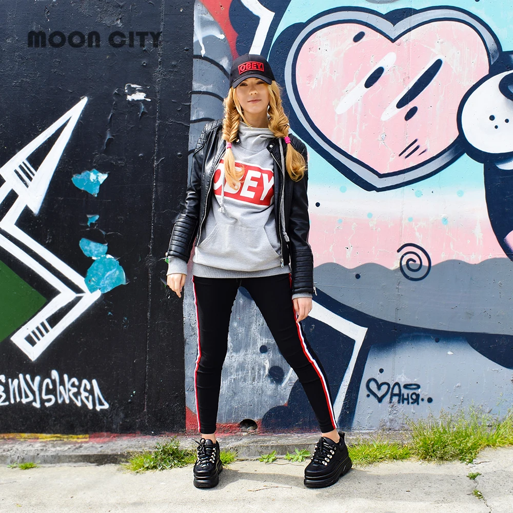 Оригинальный дизайн 2021 модные женские кроссовки подходящие к металлическим