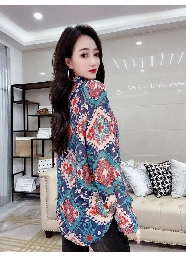 

European station 2021 spring new heavy industry beaded pocket lapel shirt women's retro floral reduced age blouse