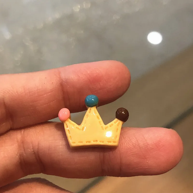 10 шт. оптовая продажа разноцветные аксессуары значок императорской короны из