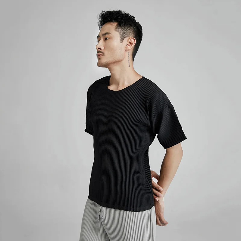 

IEFB High Quality Japan Style Pleated Round Neck Short Sleeve T-shirt Fashion Men's Trend Personality Black Grey Tee 2021 JK020