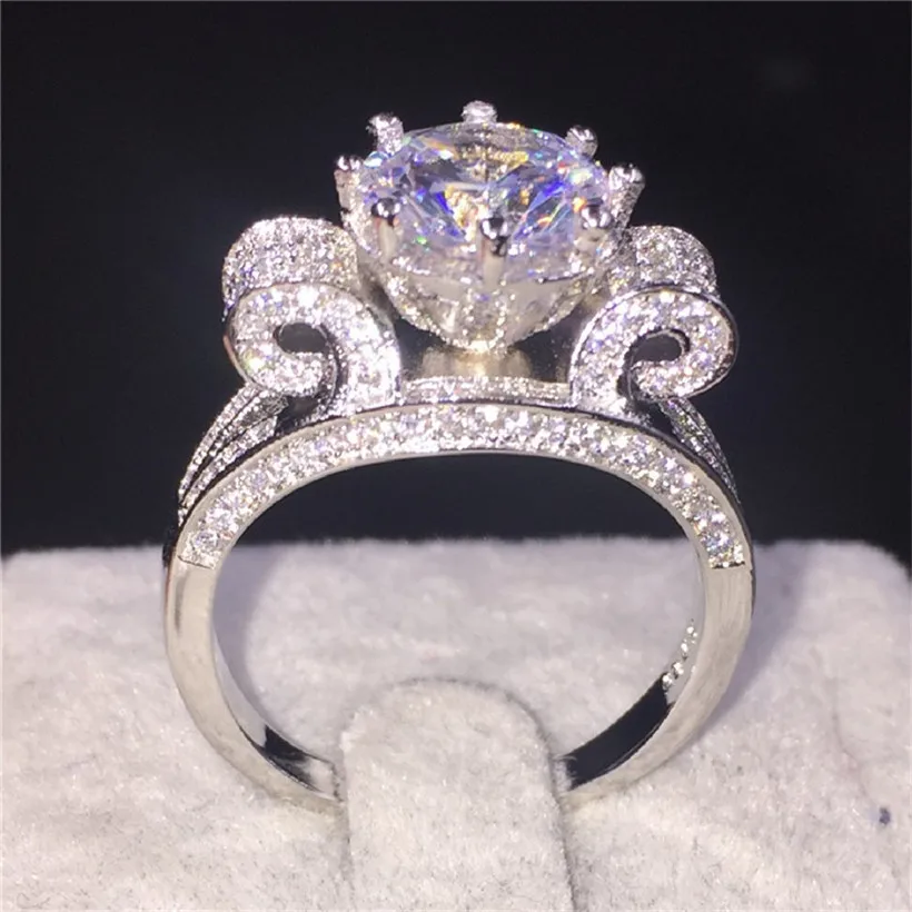 

Женское кольцо из серебра 925 пробы, с бриллиантами 5 карат
