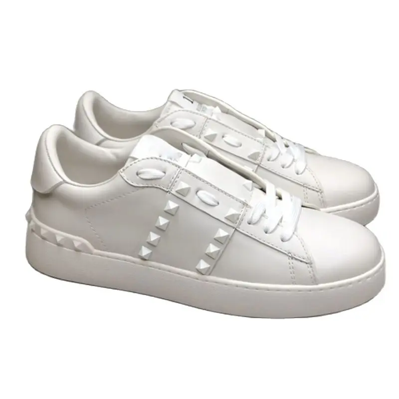 

2021 Women's Shoes Luxury Brand Casual Shoes Rivet Women's Shoes Flats Fashion White Sneakers