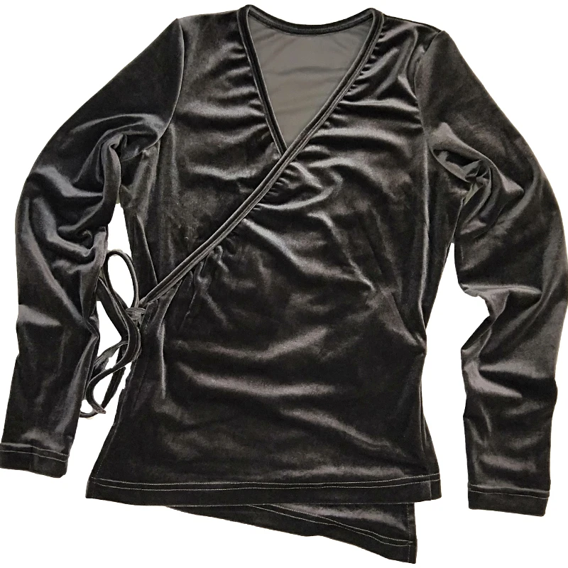 

Pleuche Long Sleeve Top Bottoming Shirt Autumn New Sexy V-neck Lace-up Cardigan Retro Large Size Women's T-shirt Women