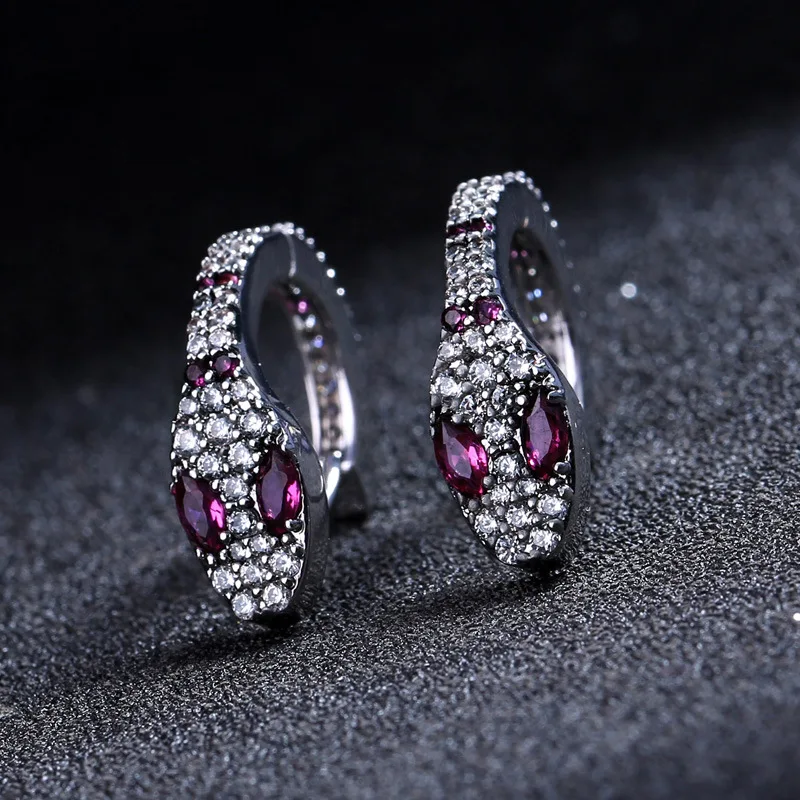 

Cute Little Snake Zircon Earrings Female Japanese and Korean Style Fashion Simple and Versatile Individual Ear Buckle Earrings