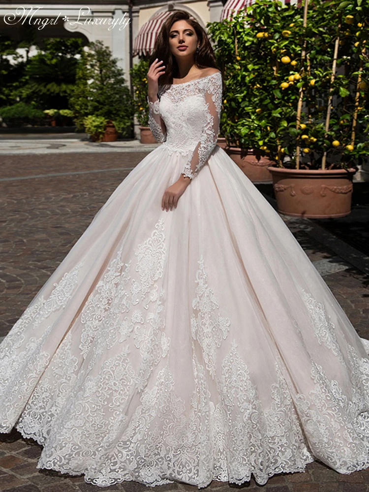 

Luxury Wedding Dresses Long Sleeve Boat Neck Lace Applique Sweetheart Prom Gowns Back Button Design vestido noiva Court Train