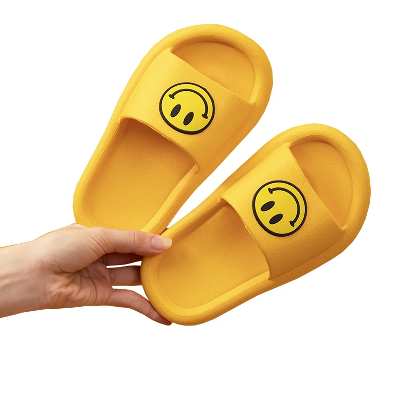 

Cute Cartoon Smiley Children Adult Slippers Soft Sole Home Indoor Beach Bathroon Flat Mules Shoes Flip Flop Open Toe Non-Slip