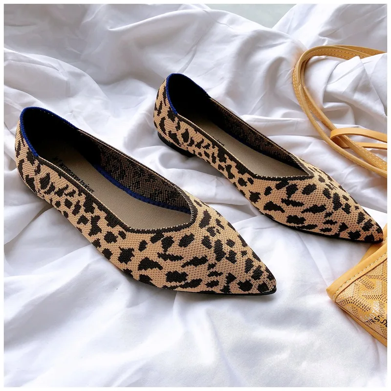 Leopard brown SUOJIALUN/Женская обувь на плоской подошве; Дышащие Трикотажные Лоферы без застежек; модная женская повседневная обувь на плоской подошве с острым носком и узким эластичным верхом - Цвет: Leopard brown