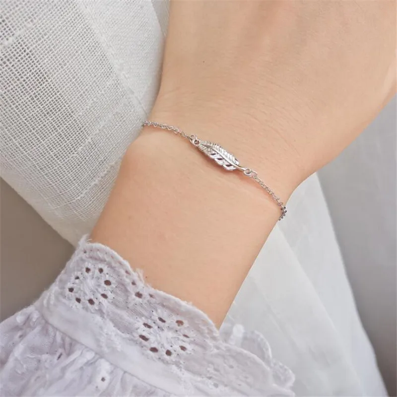 

Fine Silver Color INS Elegant Hollow Leaf Adjustable Chain Bracelets For Woman Female Accessories Mujer Bijoux Gift SB077
