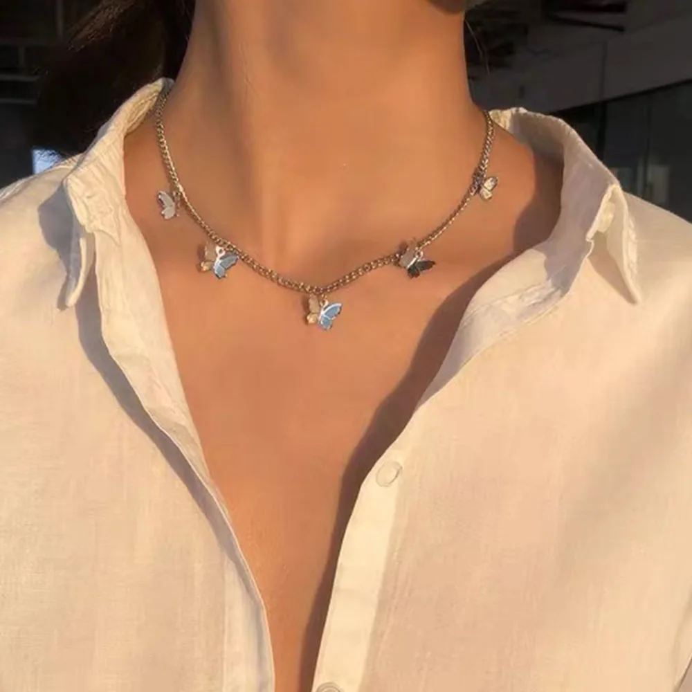 

Animal Butterfly Short Necklace Vintage Golden Chain Butterfly Neck Necklace Bohemian Fashion Clavic Necklace Jewelry