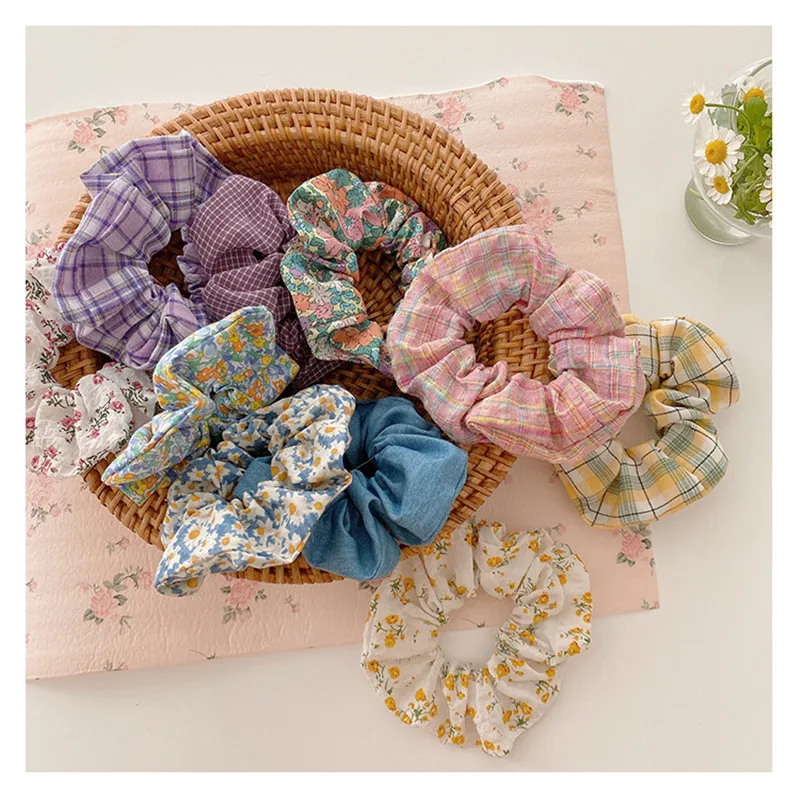 Резинка для волос Женская в клетку винтажная эластичная заколка с цветочным