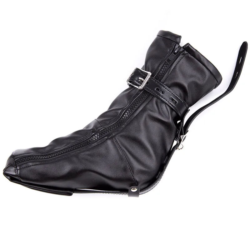 БДСМ Кожаный женщин Фетиш Переноска Наручники Ног Связывание Шкарпетки Ограничение стопы Сумка для обуви с ремнями на молнии Взрослые игры Эротические секс-игрушки.