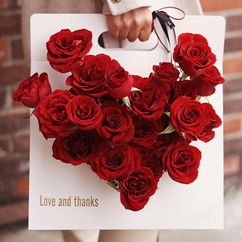 Portable Flower Boxes Handy Gift Bag Kraft Handbag Box Packaging For DIY Wrapping Transparent Heart Shape Party | Дом и сад