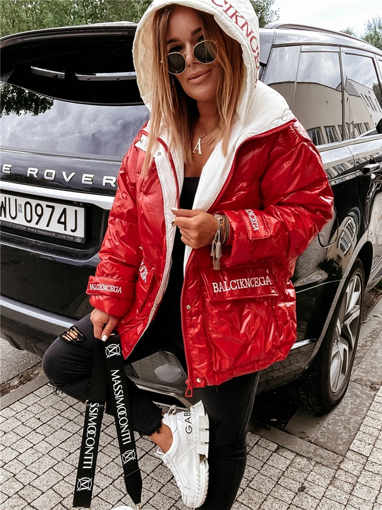 

Куртка-пуховик Женская Осенняя светильник капюшоном, на молнии