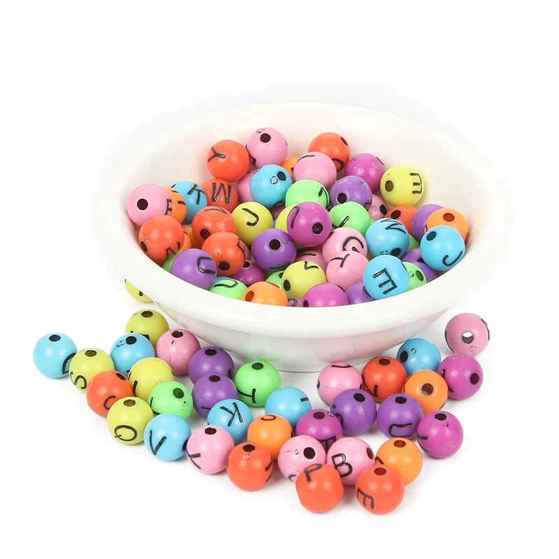 50 шт смешанные цвета Круглый разноцветными буквами акриловые бусины для