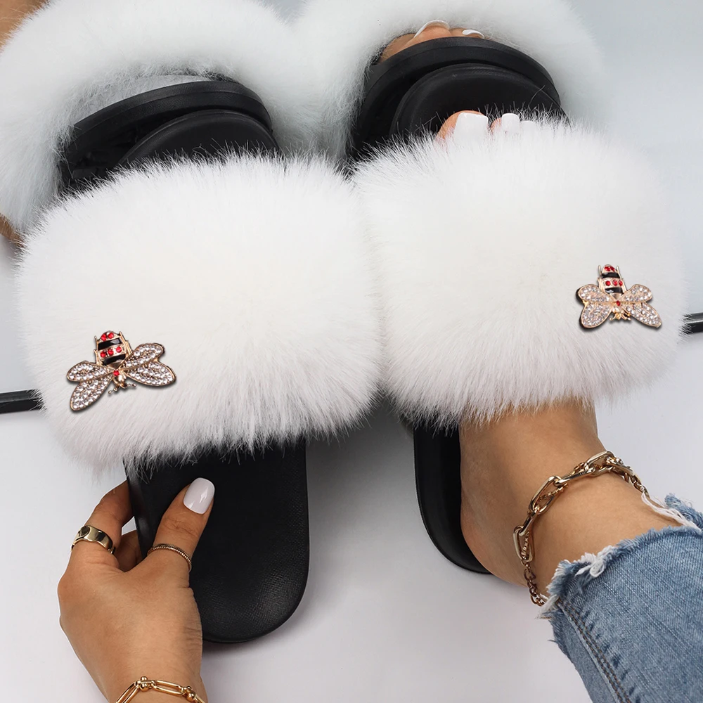 

Rhinestone Sandals Women Faux Fur Slides Insect Decor Fluffy Flip Flops Ladies Indoor Plush Slippers Female Winter Luxury Shoes