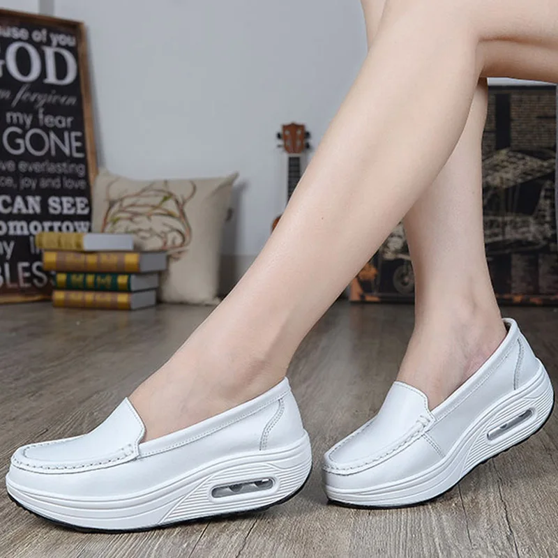 Женские туфли качели из искусственной кожи лоферы на плоской подошве женская